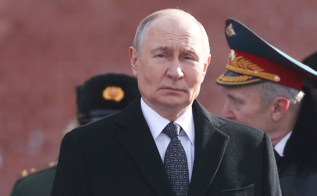 Кур назвал, кто может "убрать" Путина