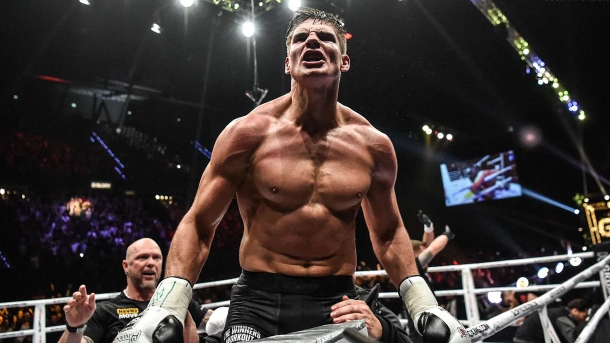 Рико Верховен может побить редкий рекорд в боксе, который принадлежит куму Усика