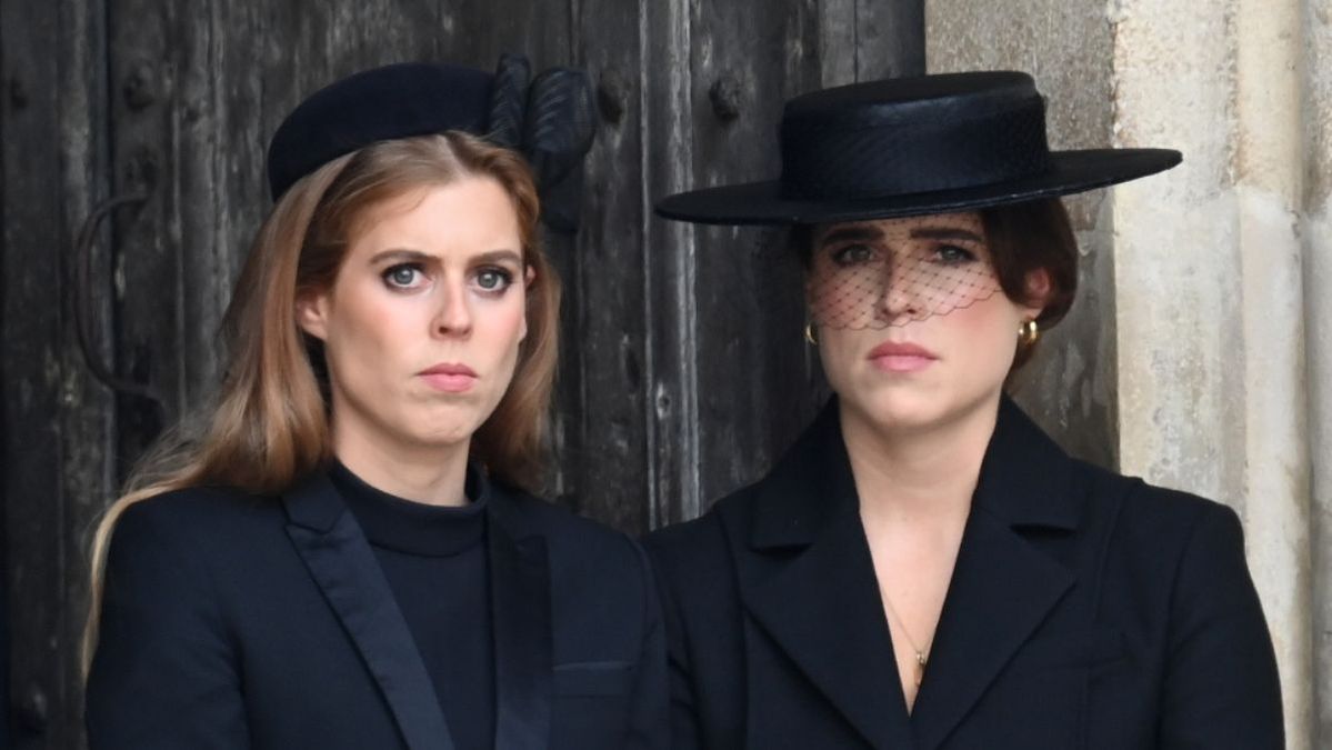 Из-за связей с Эпштейном: принцессам Беатрис и Евгении запретили посещать Royal Ascot