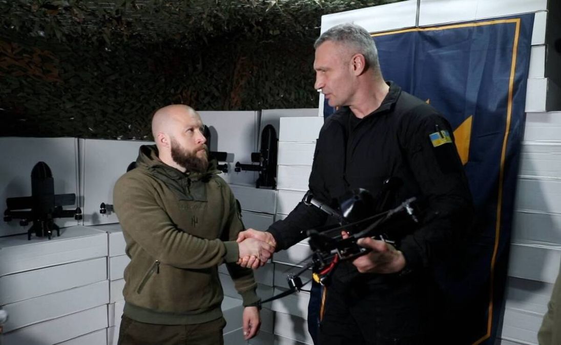Виталий Кличко передал Третьему корпусу 5000 FPV-дронов от столичной громады
