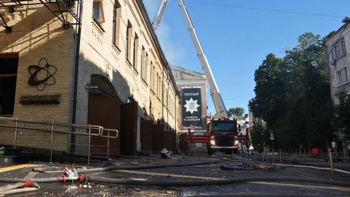 В результате атаки горели райотдел полиции и ГСЧС: операторы в подвале принимали звонки