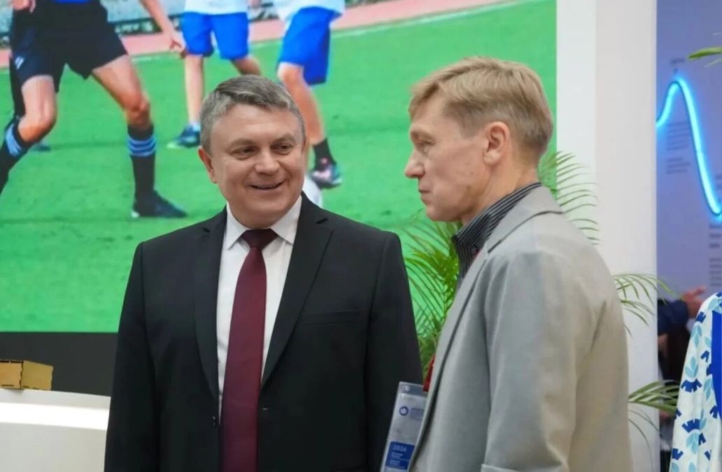 Экс-игрок сборной Украины оскандалился поездкой в оккупированный россиянами Луганск