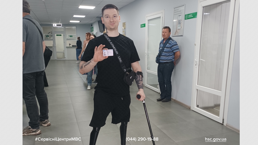 У Кропивницькому ветеран здав іспити й отримав посвідчення водія (ФОТО)