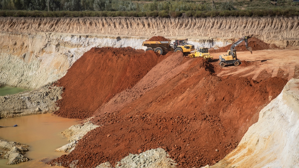 Хто та скільки інвестує у видобуток літію на Кіровоградщині і до чого тут Трамп