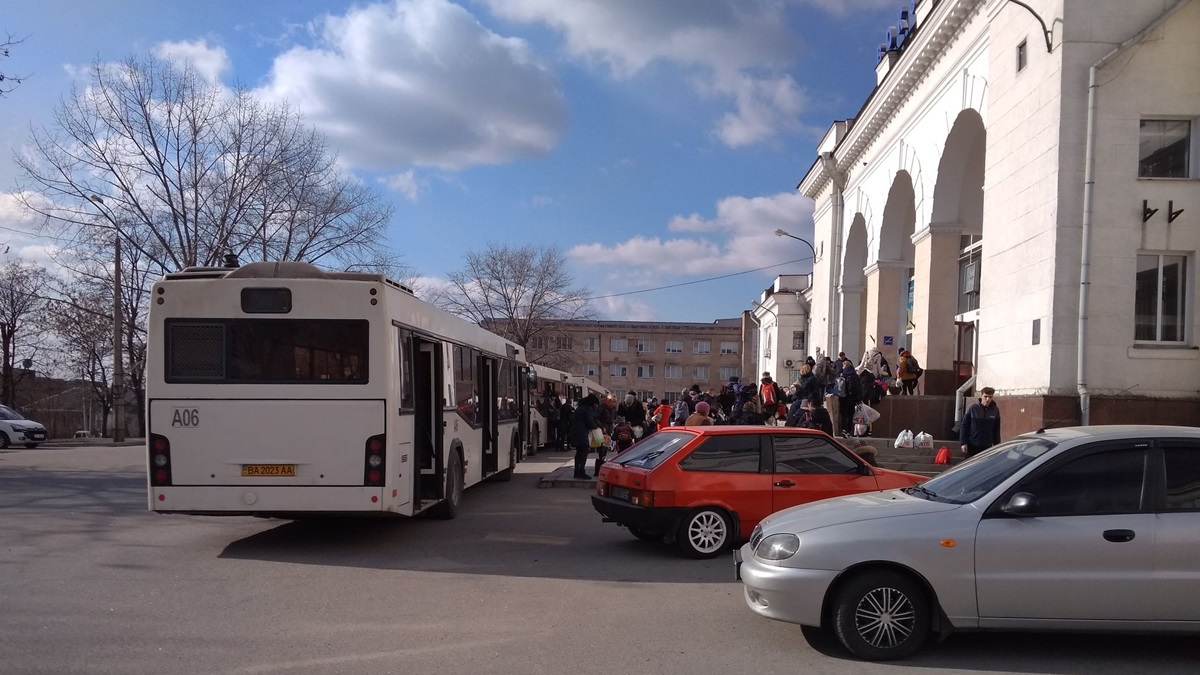 “Укрзалізниця” нагадує правила безпеки під час повітряної тривоги