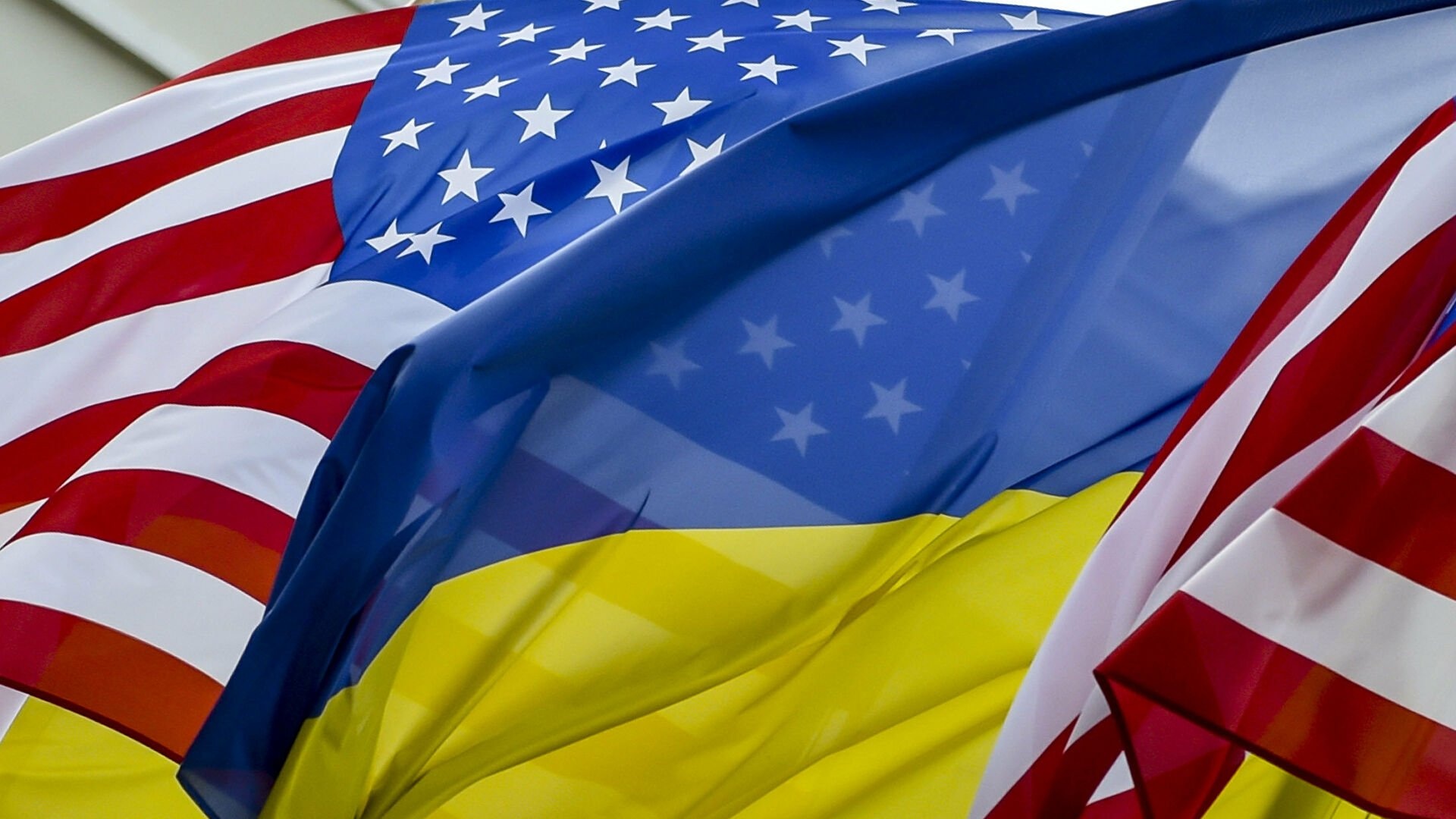 Буданов, Умеров и Арахамия вылетели в Майами