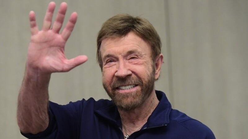 Умер звезда боевиков и кумир миллионов – легендарный Чак Норрис