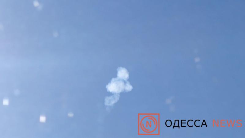 Почти всю ночь ПВО отбивалась от дронов врага, защищая Одессу