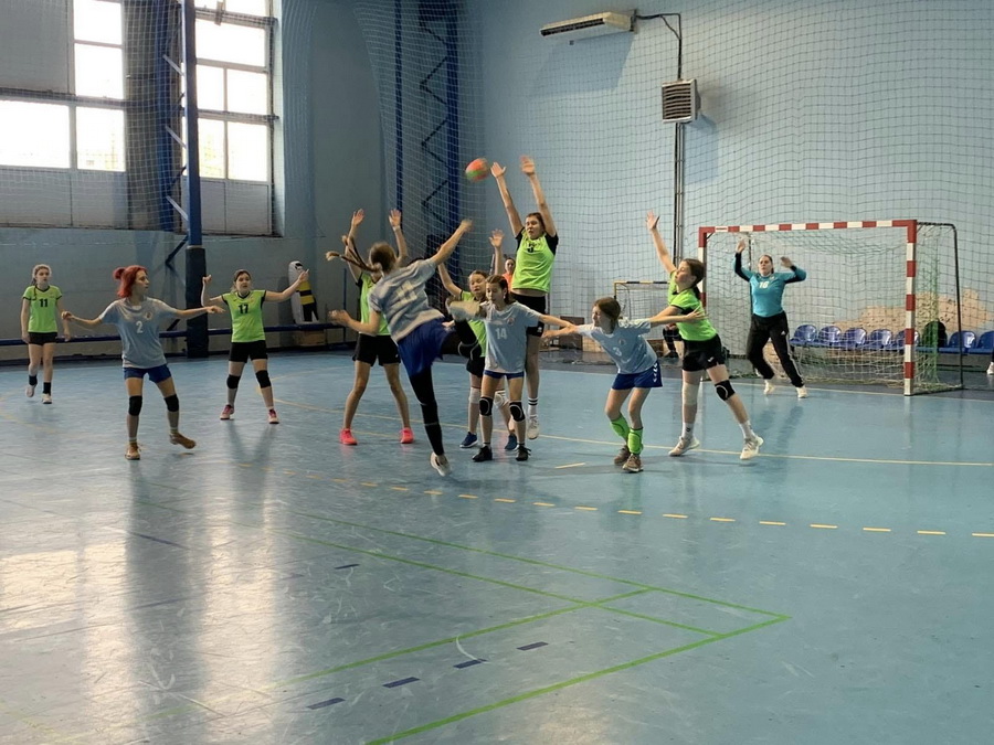 Вінницькі спортсмени перемогли на Всеукраїнському турнірі з гандболу
