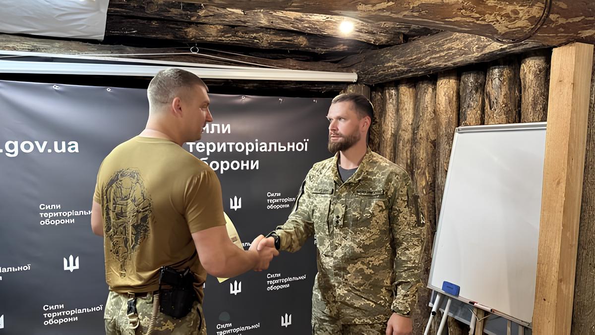 Захисників 120-ї бригади тероборони нагородили відзнаками президента «За оборону України»