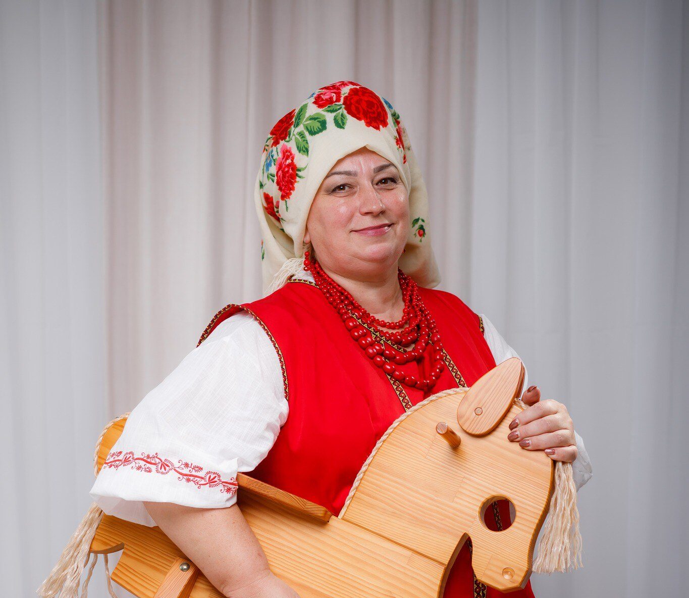 Дружина бійця «Азову» знайшла сили в театрі: Аліна Музика зіграла в «Мартині Боруля» Барського...