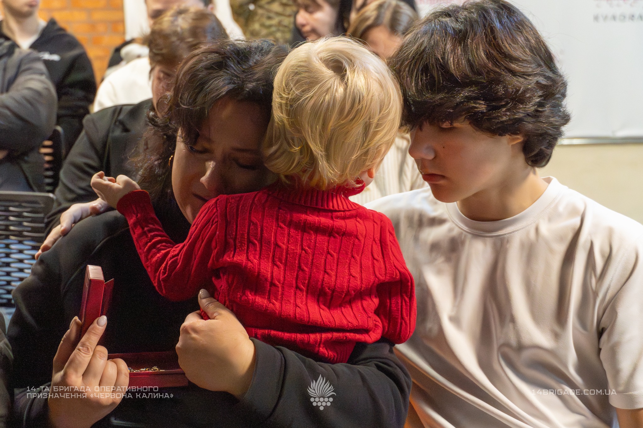 Державні нагороди передали родинам загиблих воїнів бригади «Червона Калина»