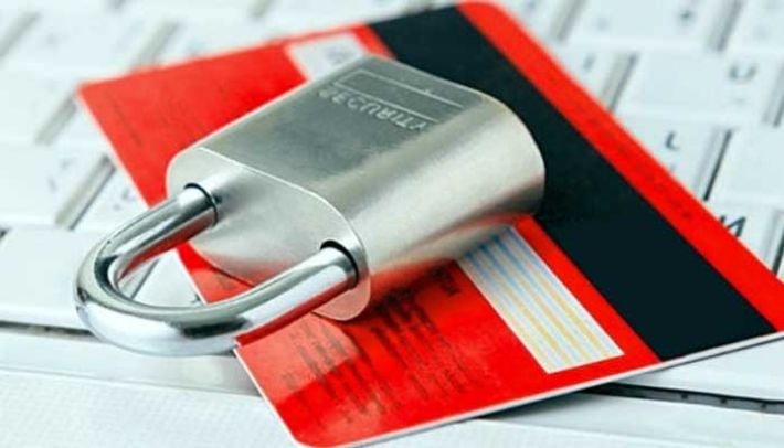 В оккупированном Мелитополе начали блокировать российские банковские карты: что происходит