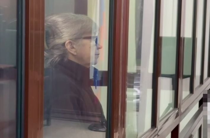 В Мелитополе оккупанты осудили пенсионерку на 12,5 лет за мизерные банковские переводы в Украину (фото, видео)