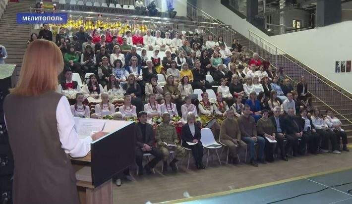 В Мелитополе оккупанты учили педагогов следить за настроениями детей