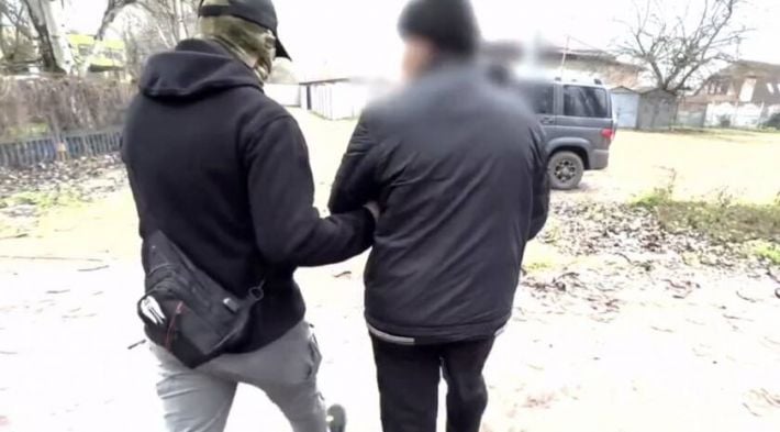 Охота на «шпионов»: в Мелитопольском районе оккупанты похитили еще одного жителя (скрин)