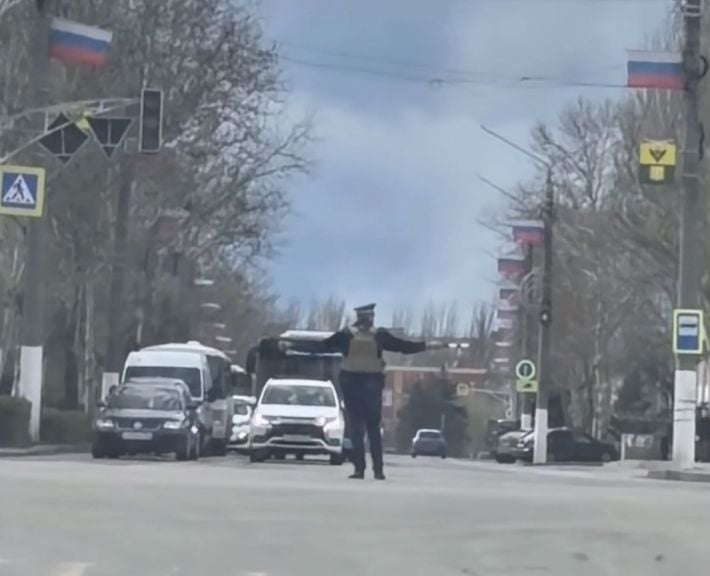 Запас воды на 5 дней и генераторы по спеццене: Мелитополь ушел в коммунальный блэкаут (фото)