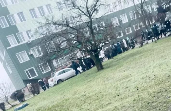 В Мелитополе врачи госбольниц угрожают пациентам полицией и направляют в частные клиники – состояние медицины на 5 год оккупации (фото)