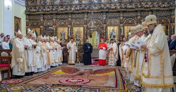 Представник УГКЦ взяв участь в інтронізації Глави Румунської Греко-Католицької Церкви