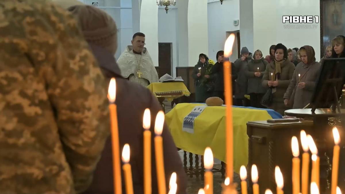 Був чемпіоном у спорті і Героєм для країни: У Рівному прощалися з Іваном Хавруком (ВІДЕО)