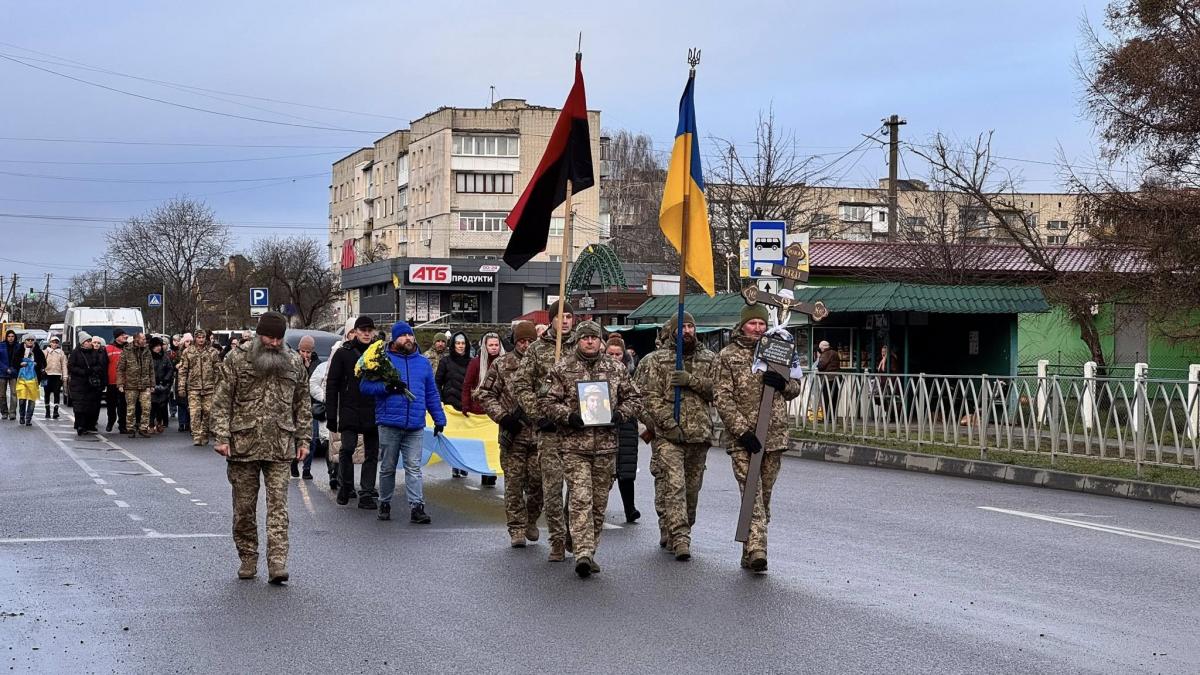 У Здолбунові попрощалися із полеглим захисником (ФОТО)