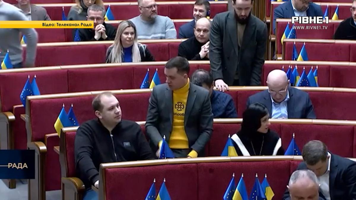 Законопроєкт про шлюб з 14 років викликав дискусії на Рівненщині: права та ризики підлітків (ВІДЕО)