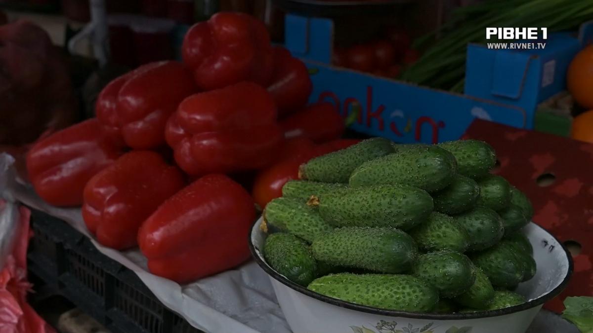 На Рівненщині перед Великоднем ціни на овочі злетіли вгору: чи залишилися охочі їх придбати