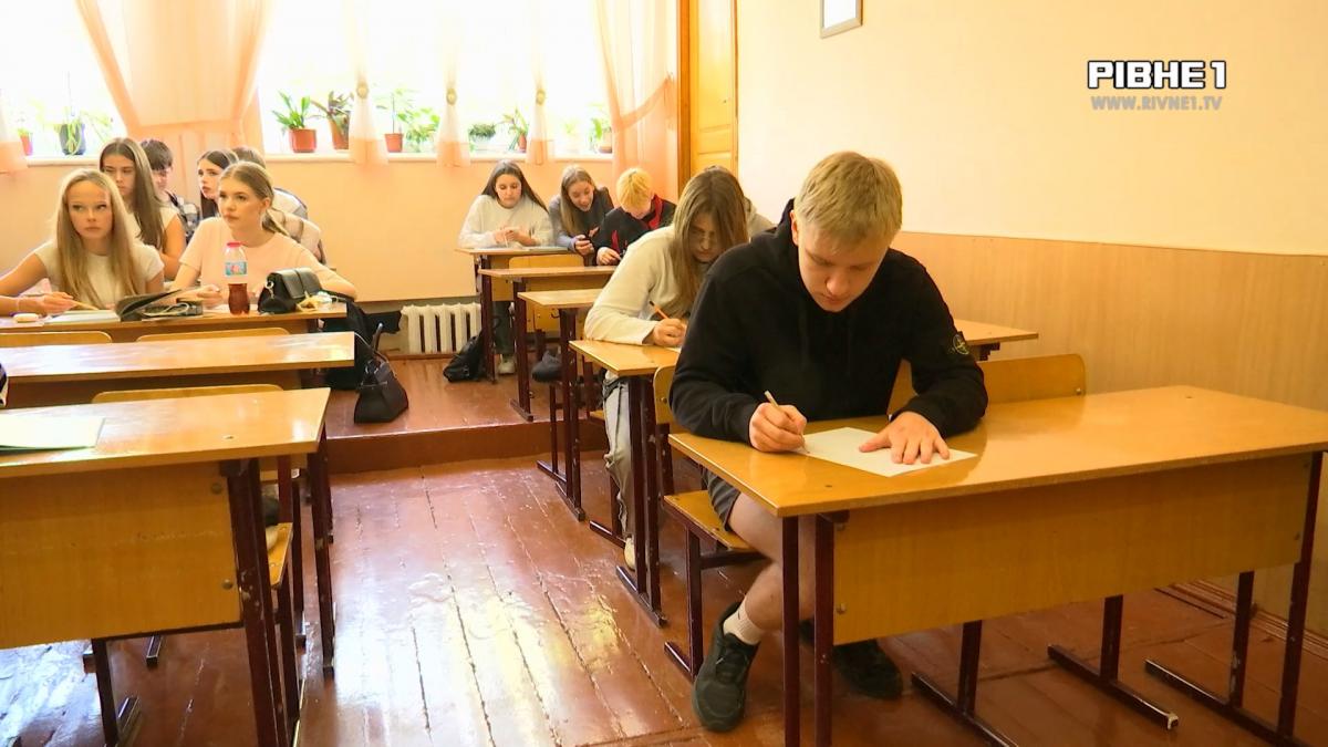 17 хвилин клінічної смерті: як перше тренування з кікбоксингу змінило життя 15-річного Тимура з Рівного (ВІДЕО)