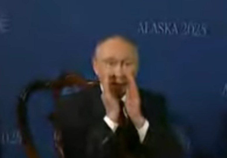 "Літаючий Чорнобиль". Путін похвалився черговою ракетою, якої "ні в кого немає" (ВІДЕО)