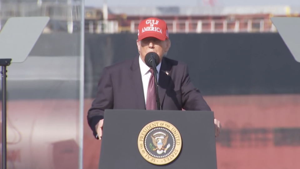 Нас обманули в 2020-м: Трамп считает, что заслуживает еще один президентский срок в качестве «компенсации»