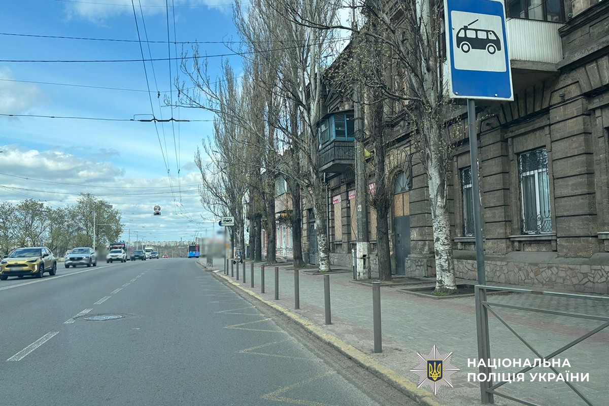 У Миколаєві затримали грабіжника, який «полював» на пасажирів тролейбуса