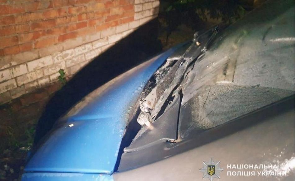 У Дніпрі чоловік підпалив “Газель”