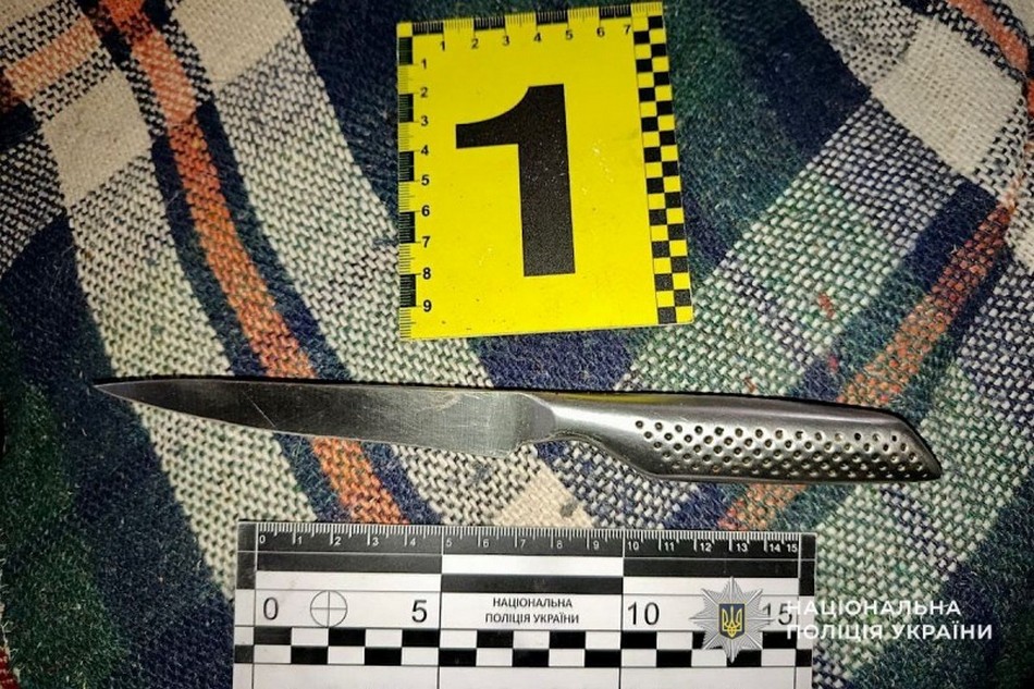У Дніпрі чоловік зарізав ножем свою знайому