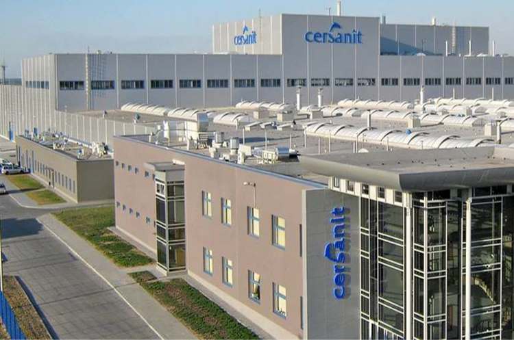 Польська компанія Cersanit повністю припинила роботу заводу у Звягелі