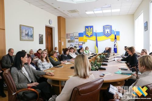 У Житомирі впроваджують соціальну послугу наставництва для дітей-сиріт та дітей, позбавлених батьківського піклування