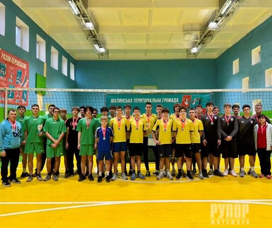 Волейбольні баталії в рамках «Пліч-о-пліч Всеукраїнські шкільні ліги» тривають