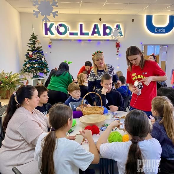 У Житомирі відкрилась «Різдвяна майстерня» для дітей