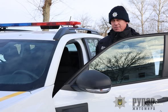 У громадах Житомирщини розпочали роботу ще троє поліцейських офіцерів громад