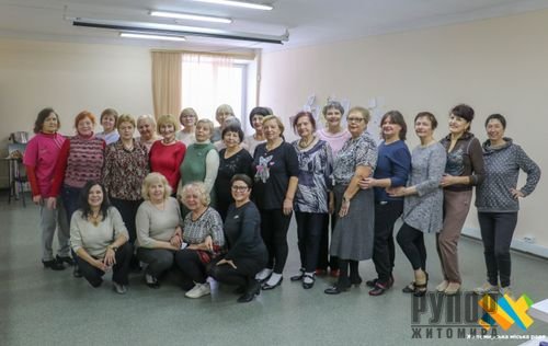У Житомирі діє танцювальний клуб «Ретро» для людей поважного віку