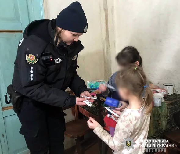 Коростенські поліцейські провели профілактичні рейди у сім’ях, що потребують підтримки