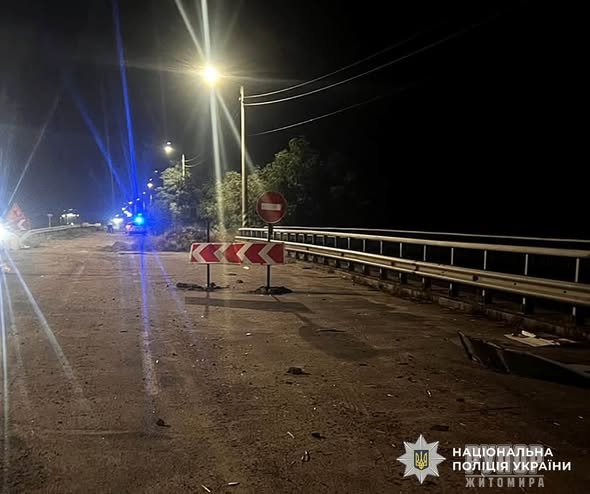 Поліцейські розслідують обставини смертельної ДТП на Бердичівщині, серед загиблих дитина