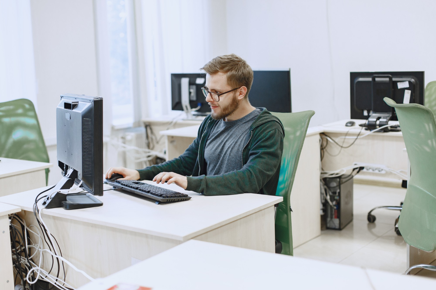 Перша робота в ІТ: Найкращі напрямки для новачків
