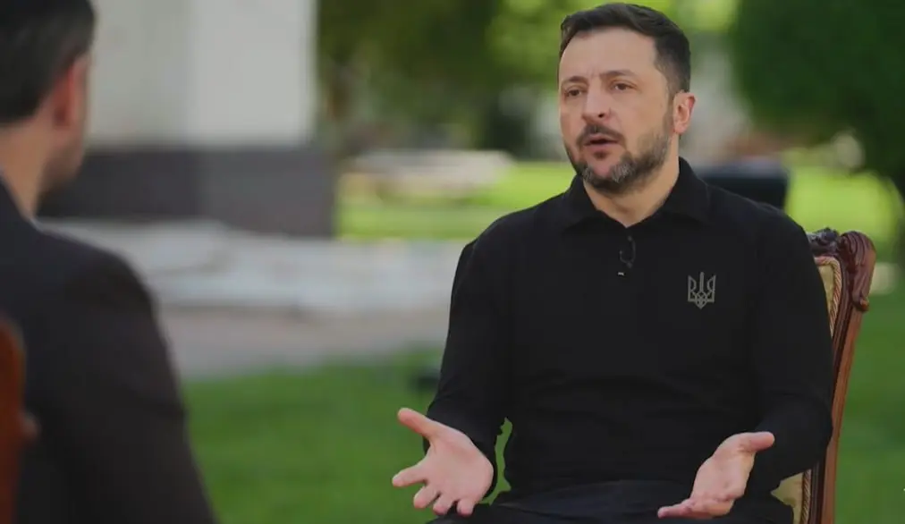 Квітневе «охолодження»: рівень довіри до Зеленського знизився до 58% — соцопитування