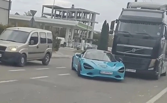 На Львівщині вдруге за рік сталася ДТП за участю автівки вартістю понад 300 тисяч євро (відео)
