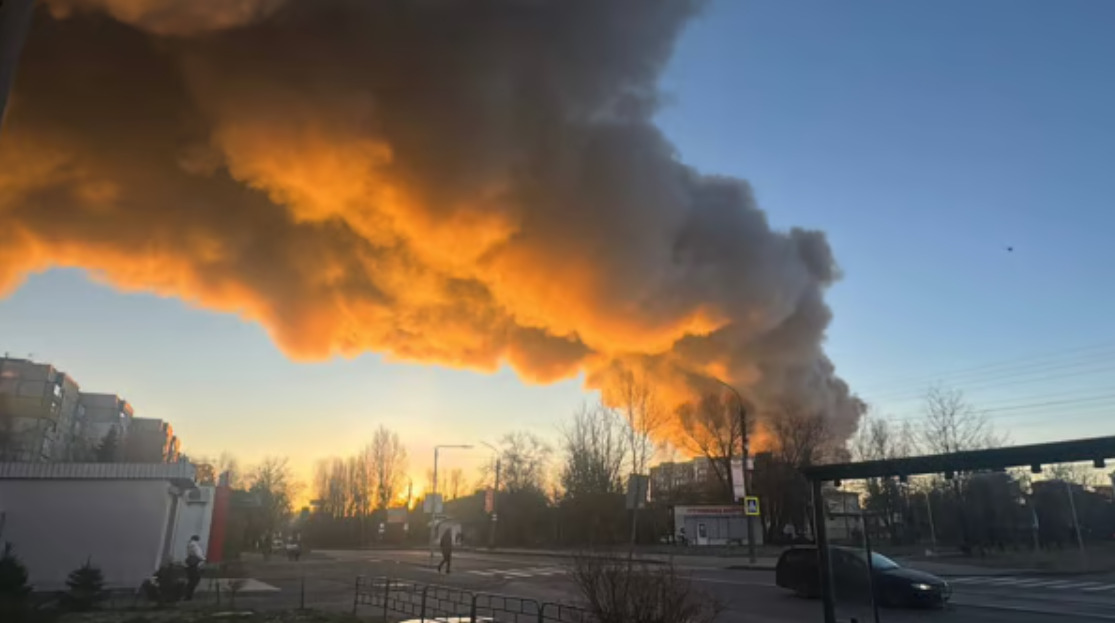 Невидима небезпека: що насправді вдихають львів'яни після нічної атаки