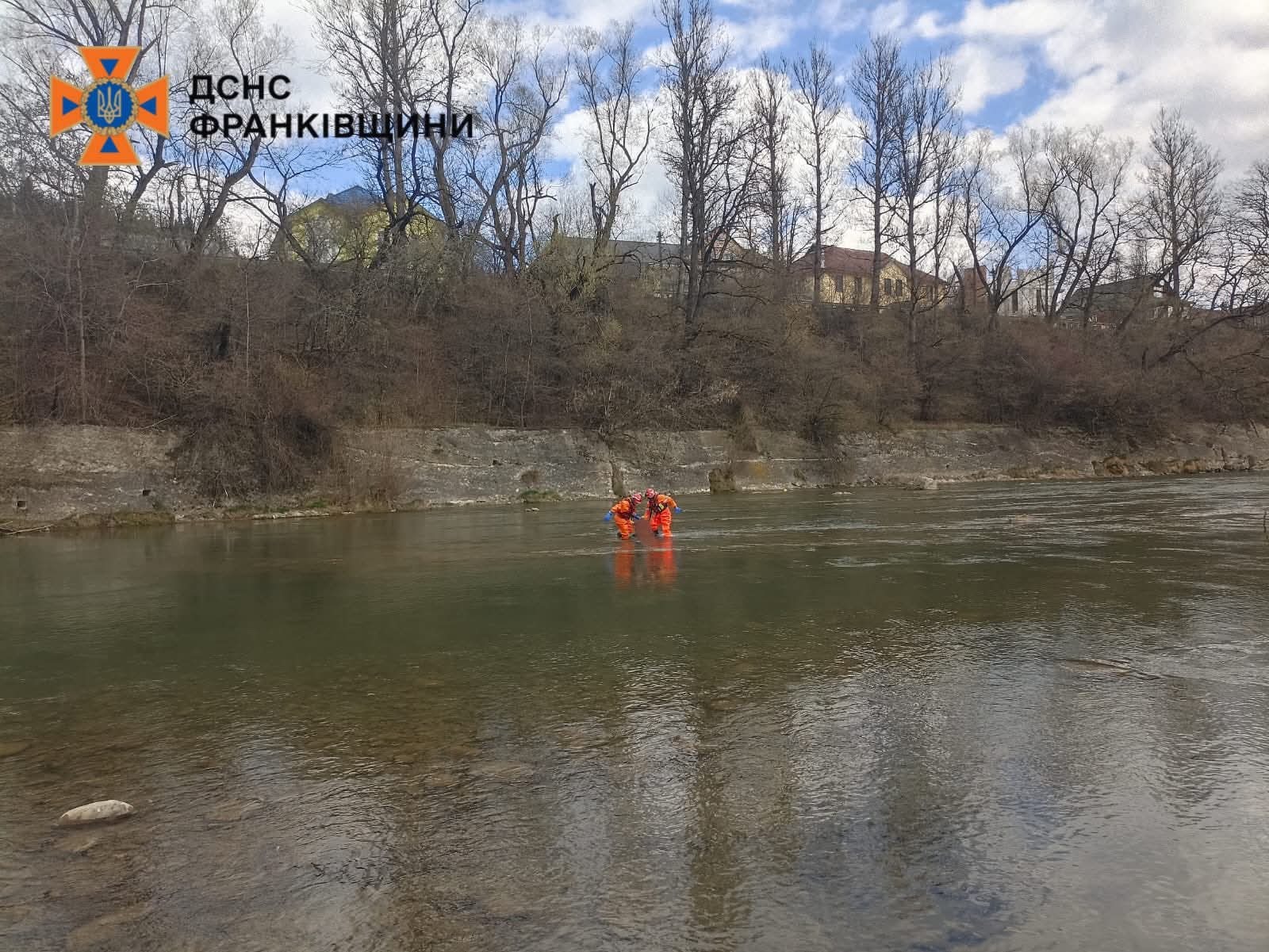 На Прикарпатті знайшли мертвого чоловіка: що відомо (фото)