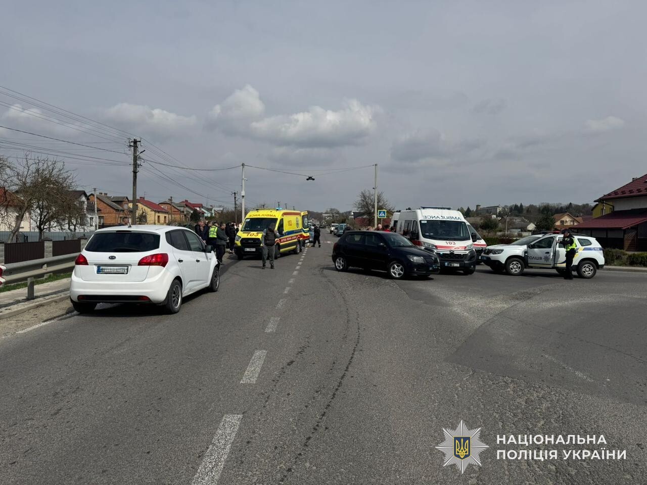 Нові фото з потужної аварії біля Львова