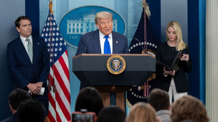 "Самые активные переговоры с начала войны". Трамп жестко давит на Киев, склоняя к уступкам - Bild