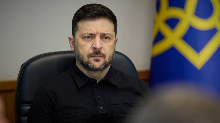 "Зеленский идет на ощупь". Что значат заявления о подготовке к выборам в Украине?