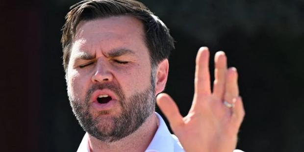 "Стільки пристрастей через одне питання...": Венс посварився з республіканцями, які розкритикували мирний план США